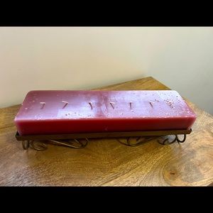 7 wick mulberry loaf candle with decorative stand